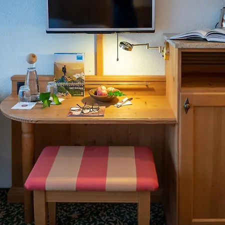 Salzano - - Restaurant Hotel Unterseen