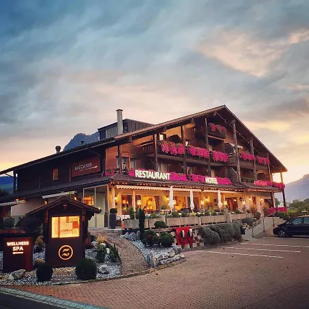 Salzano - - Restaurant Hotel